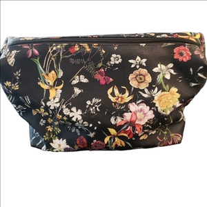 Kelly & Katie large floral cosmetic Bag